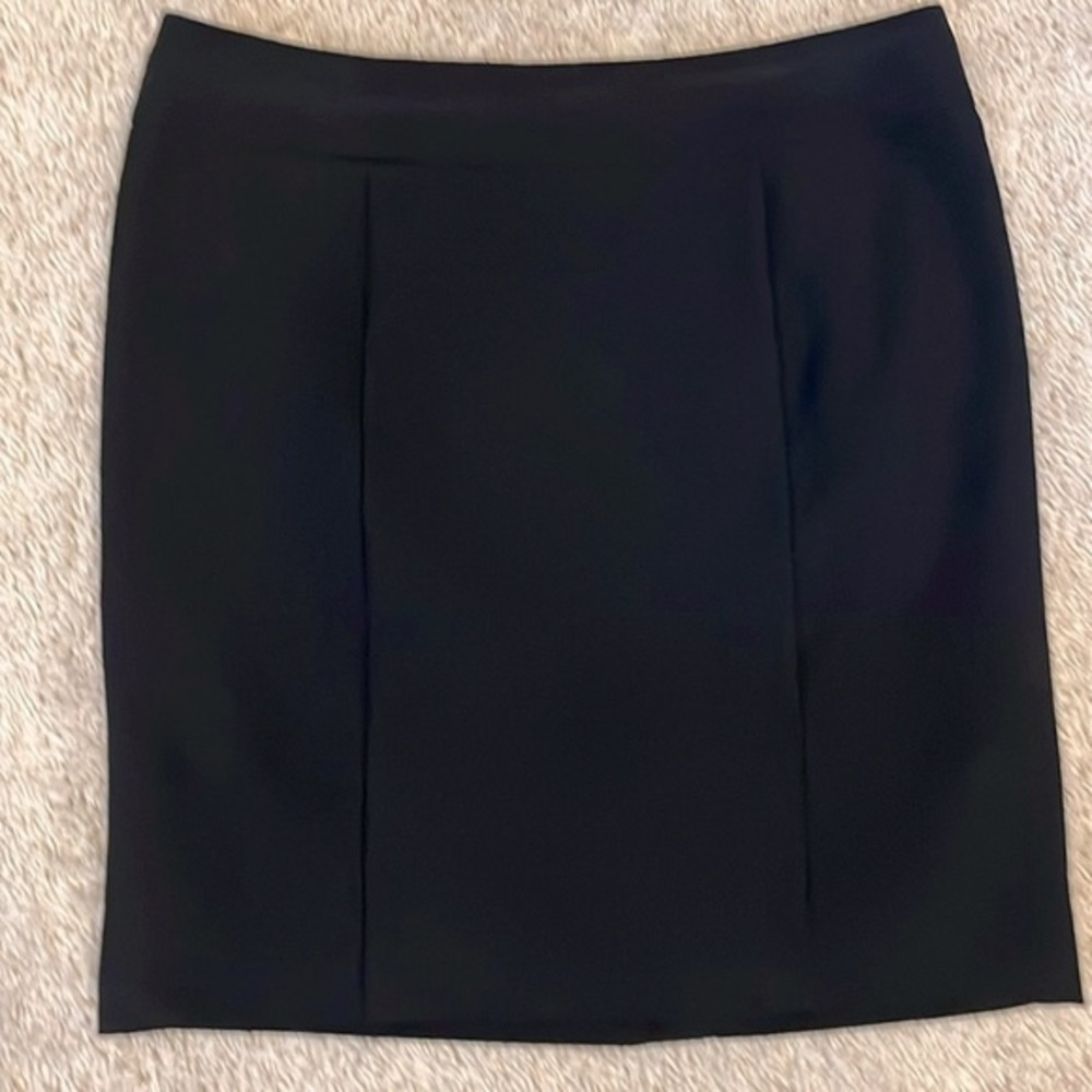 George black straight black knee length skirt. Poly rayon bland w/some spandex - Picture 1 of 11